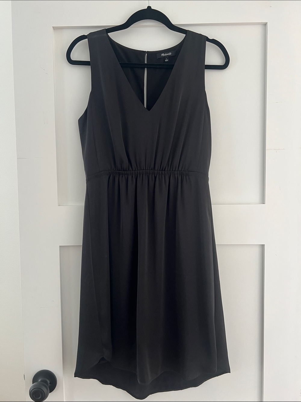 Madewell Black V-Neck Sleeveless Midi Dress